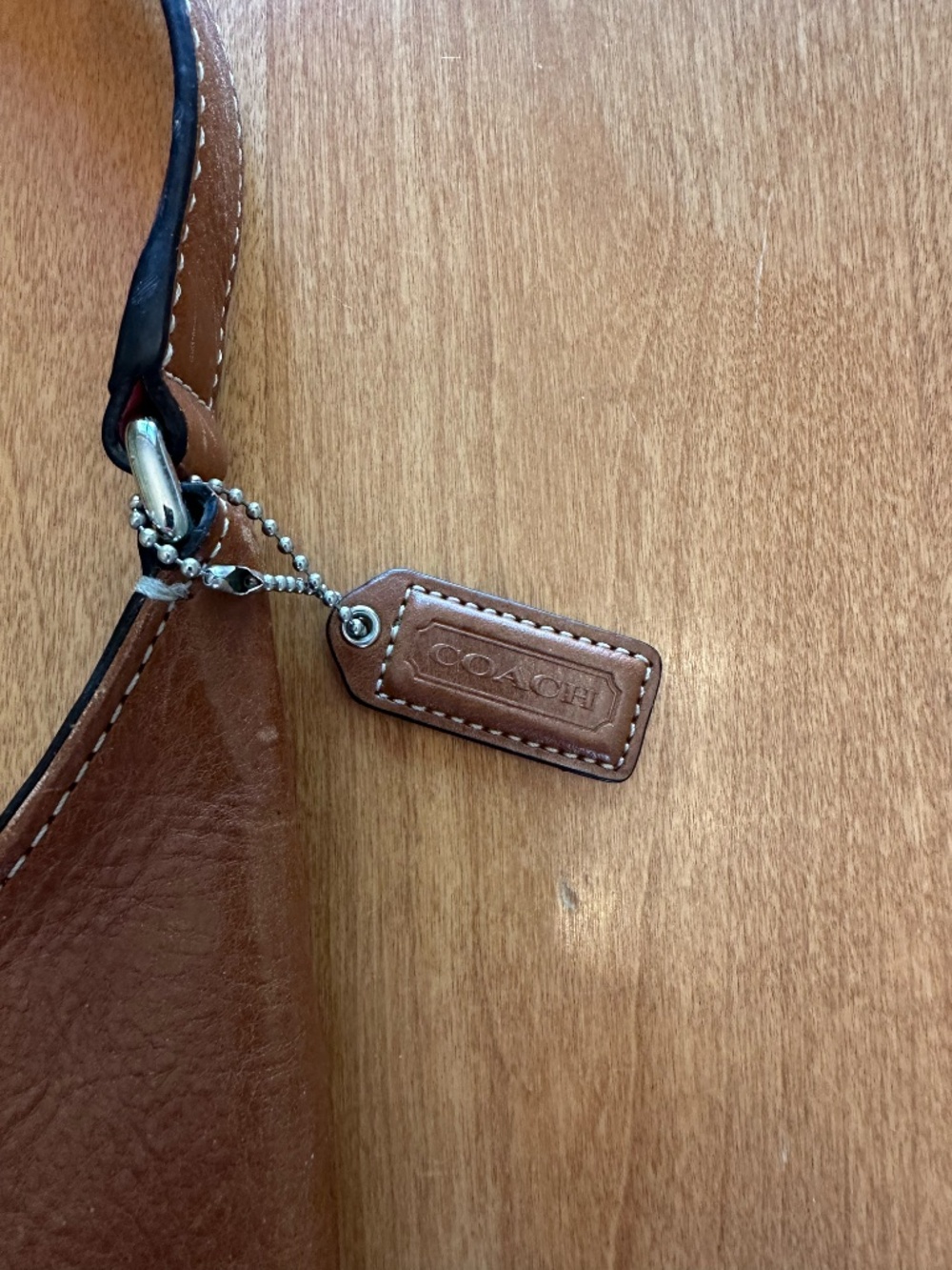✨ Vintage Coach Hobo Bag – Classic & Timeless ✨ - Picture 3 of 10